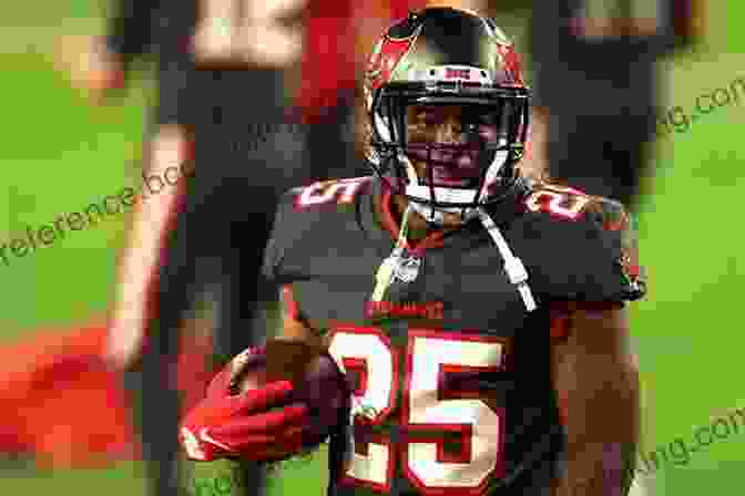 Lesean McCoy Playing Football For The Tampa Bay Buccaneers LeSean McCoy (Amazing Athletes) Allison Lassieur